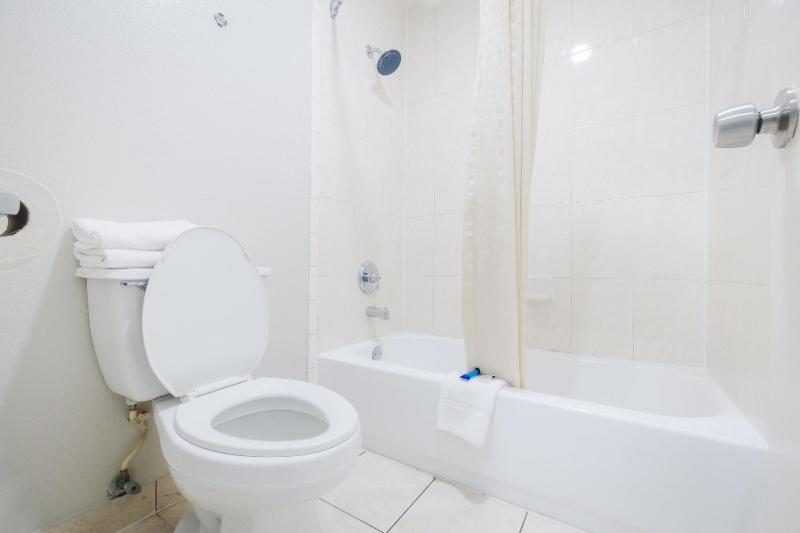 Scottish Inn Suites image