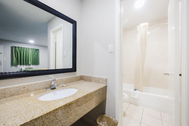 Scottish Inn Suites image
