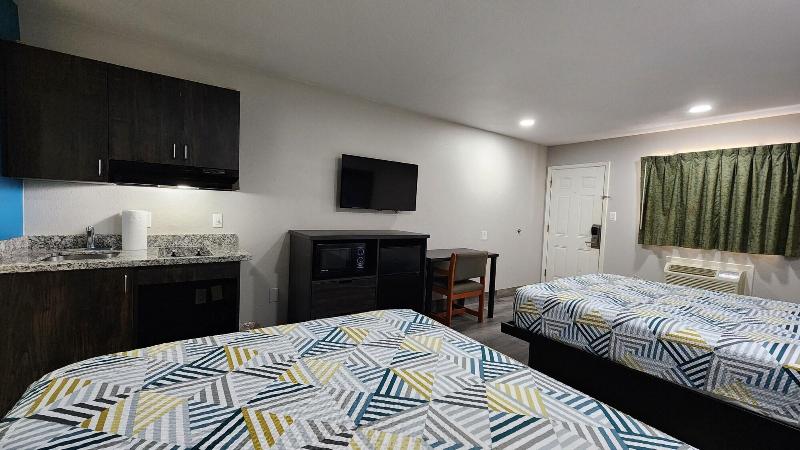 Scottish Inn Suites image