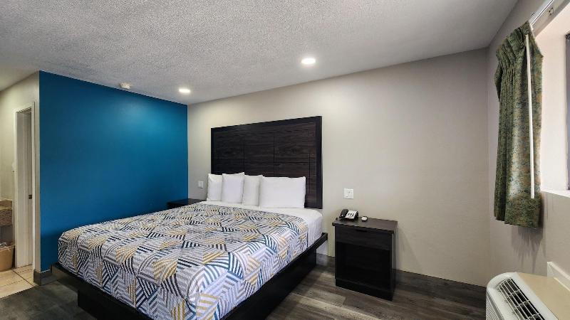 Scottish Inn Suites image