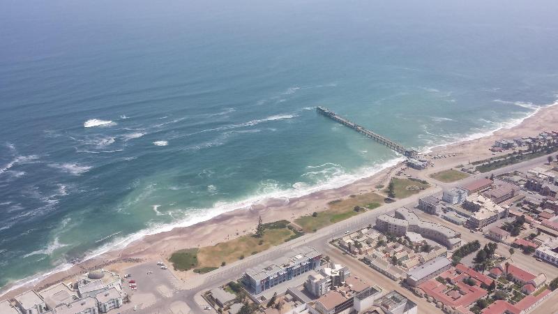 Salty Jackal Backpackers Surf Camp image