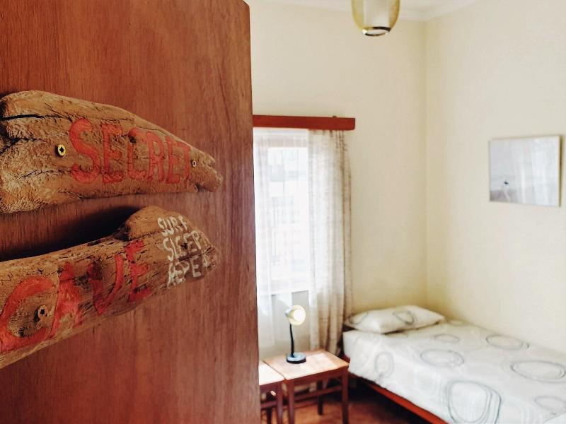 Salty Jackal Backpackers Surf Camp image