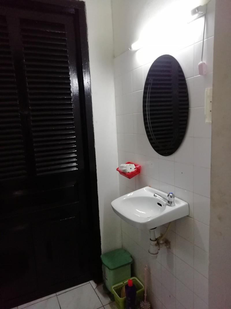 East West Dormitory And Guesthouse image