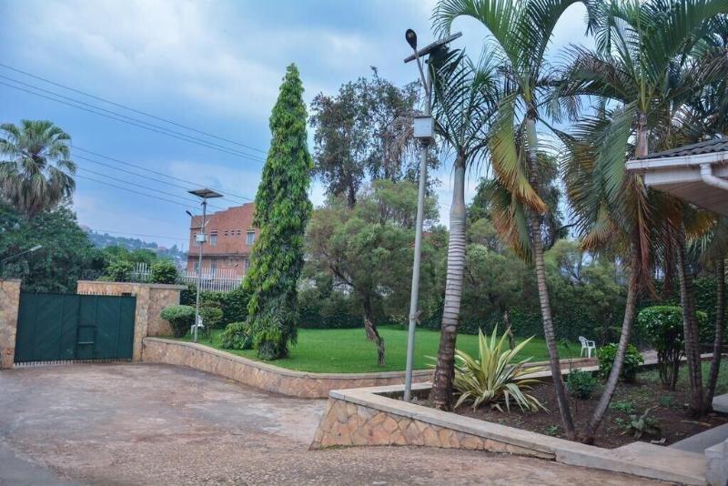 Samweb Bed And Breakfast image