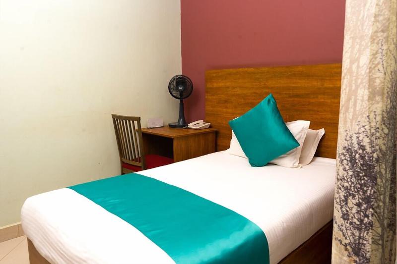 Samweb Bed And Breakfast image