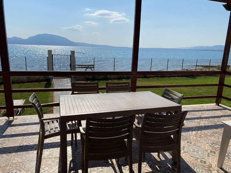 Costa Vasia Suites Apartments image