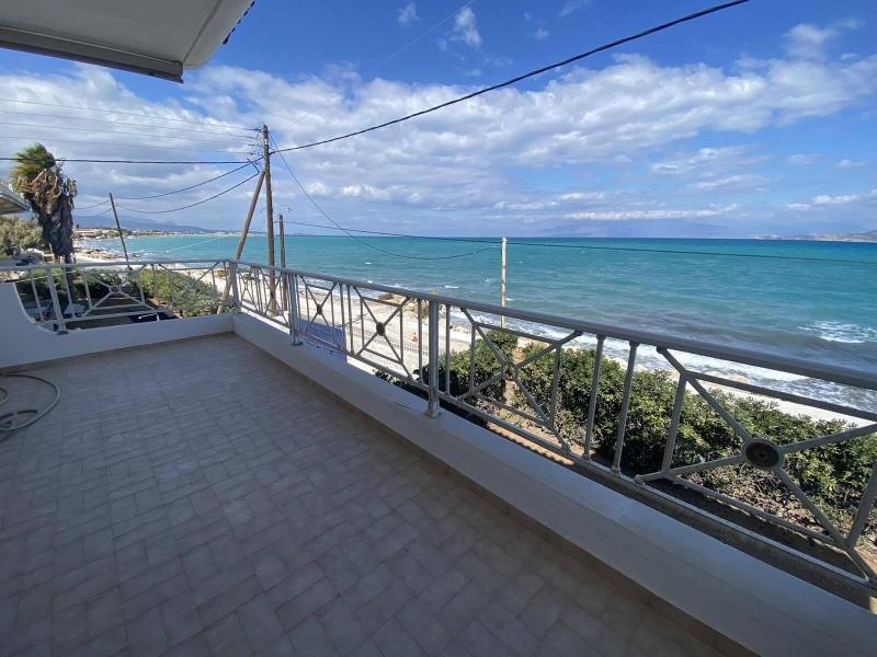 Costa Vasia Suites Apartments image