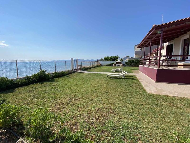 Costa Vasia Suites Apartments image