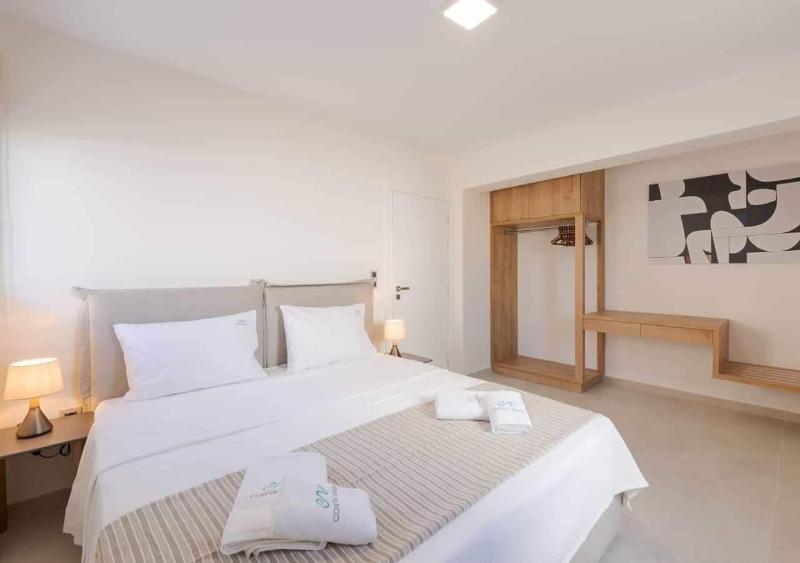 Costa Vasia Suites Apartments image