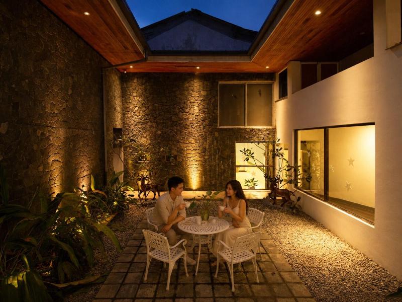 Good Wood Airport Hotel