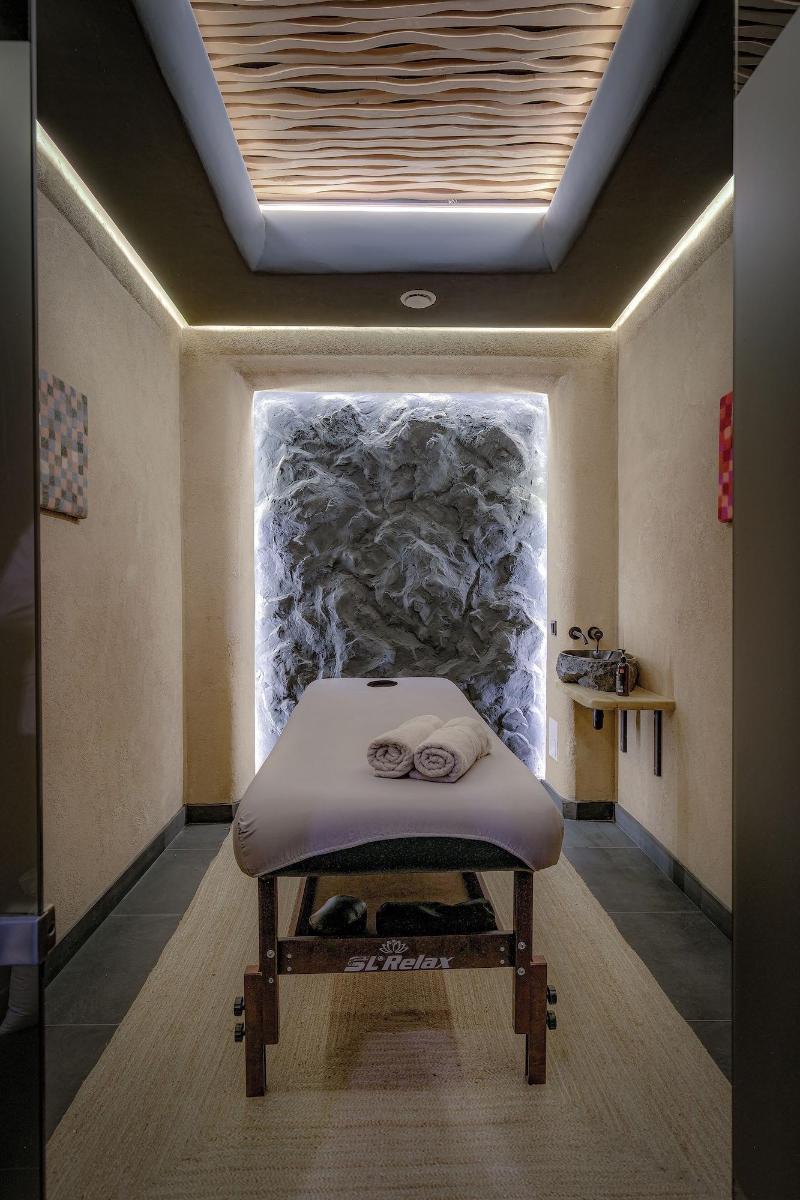 Sadu Hotel image
