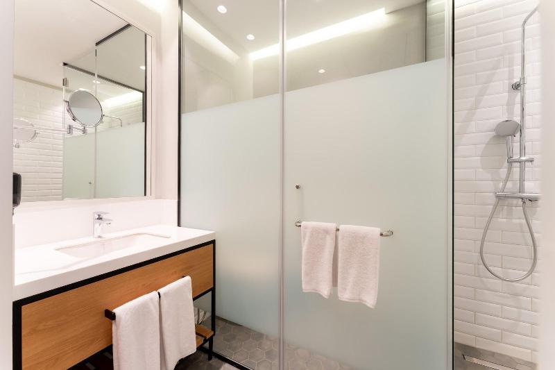 Sadu Hotel image