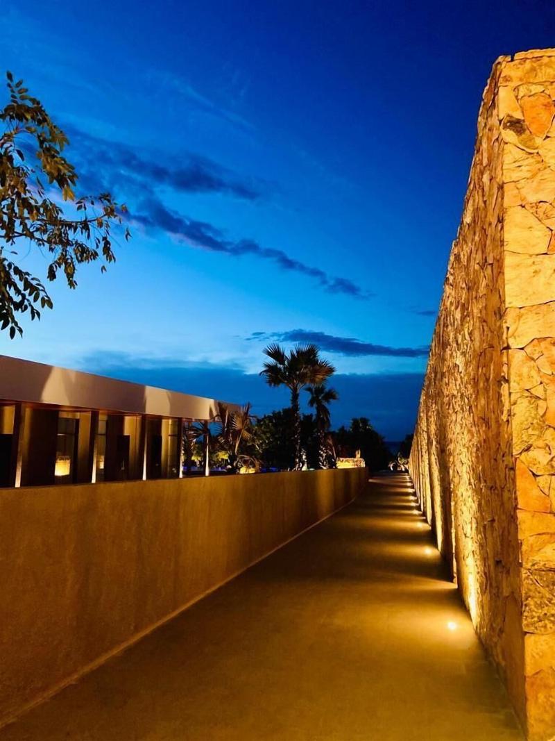 Kambaniru Beach Hotel Resort image