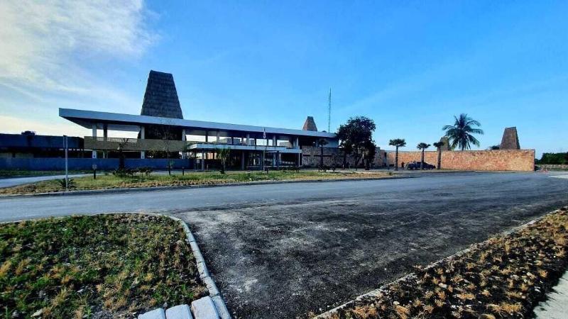 Kambaniru Beach Hotel Resort image