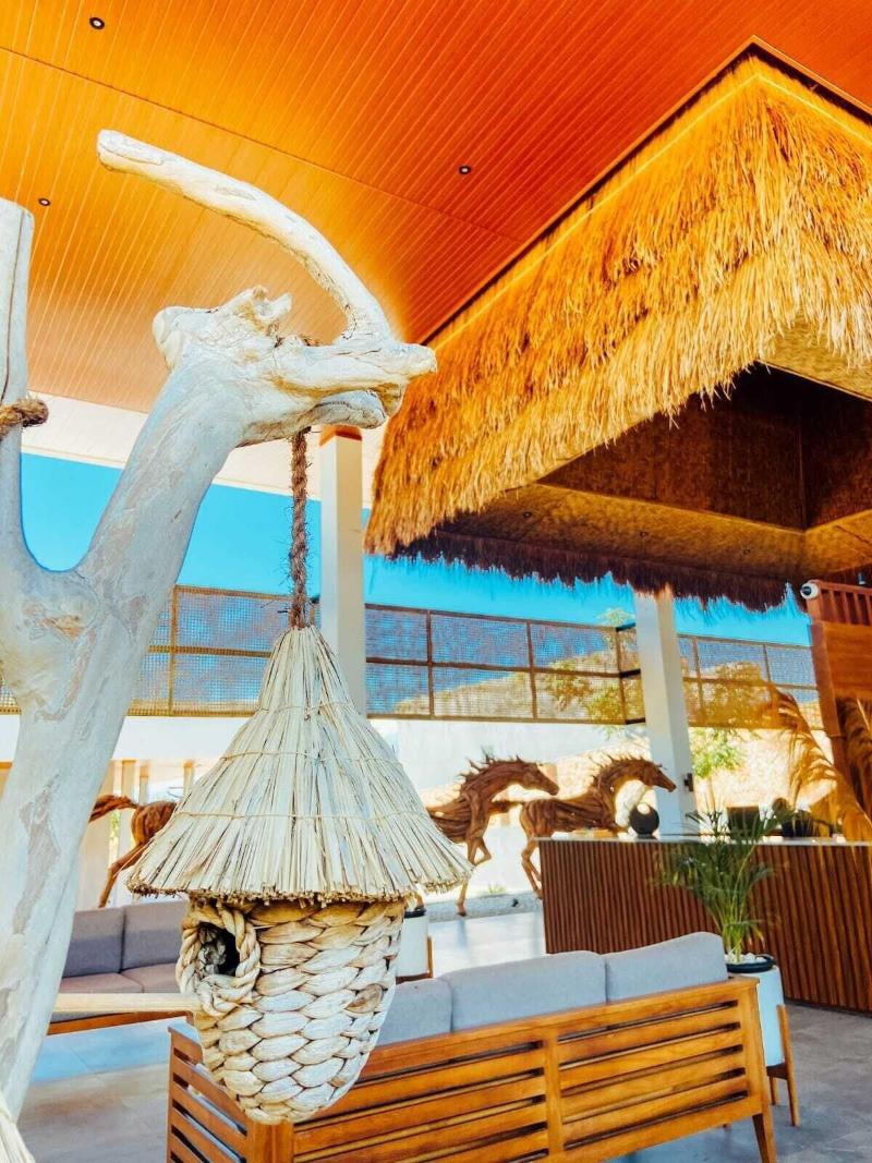 Kambaniru Beach Hotel Resort image