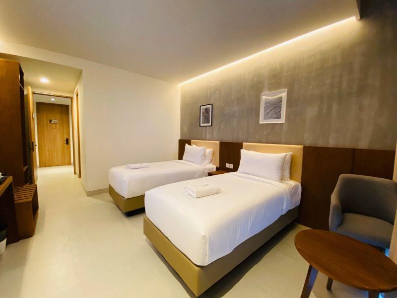 Kambaniru Beach Hotel Resort image