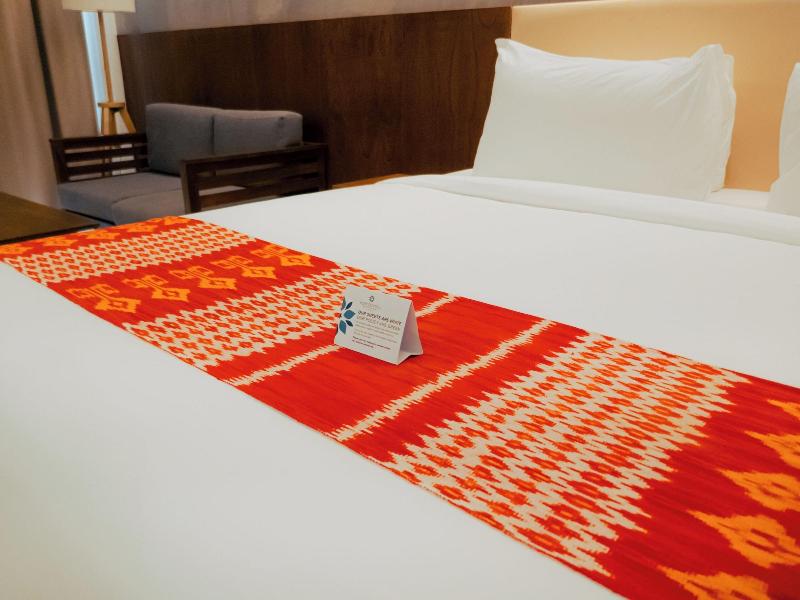 Kambaniru Beach Hotel Resort image