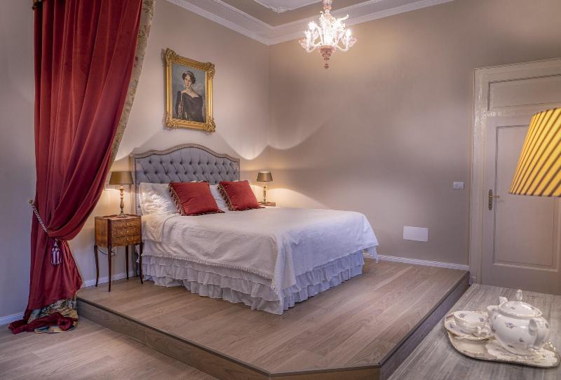 Palazzo Cavagna Sangiuliani image