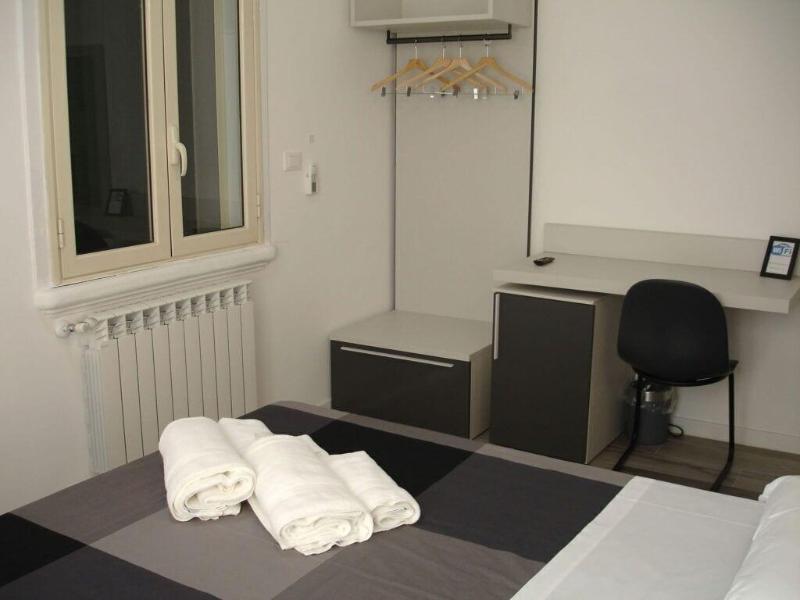 B B I Bronzi image