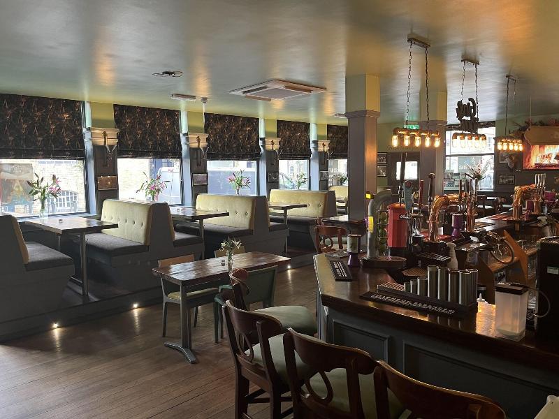 Dockers Inn image