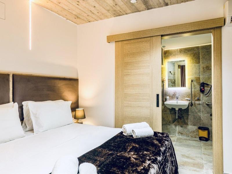 The Mike Hotel gallery photo 16