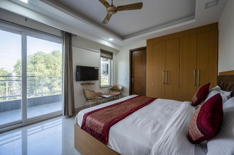 The Palms Inn image