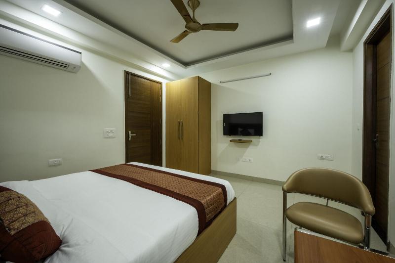 The Palms Inn image