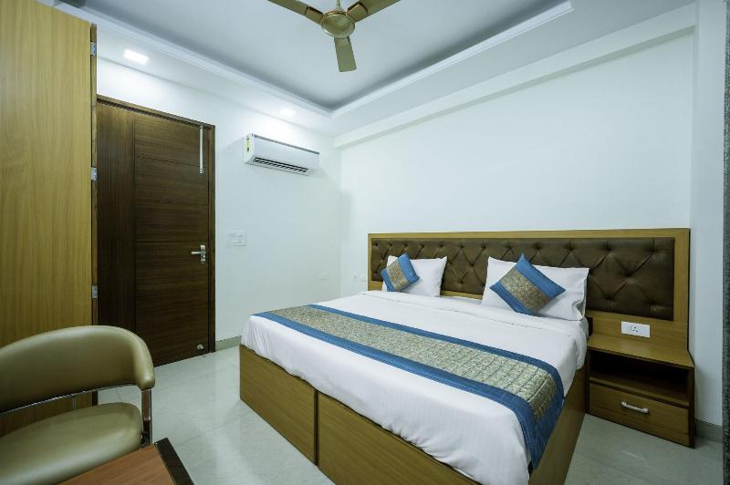 The Palms Inn image