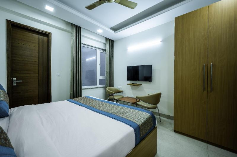 The Palms Inn image