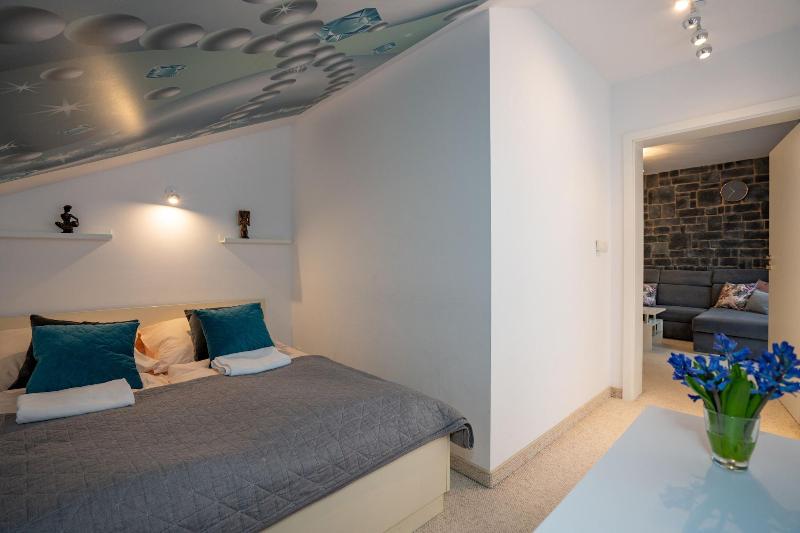 Rentplanet Apartamenty Okrzei image