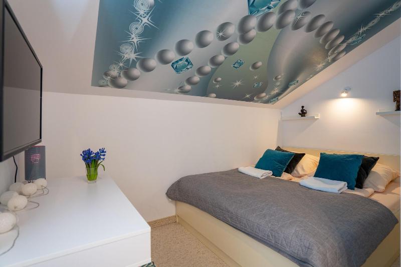Rentplanet Apartamenty Okrzei image