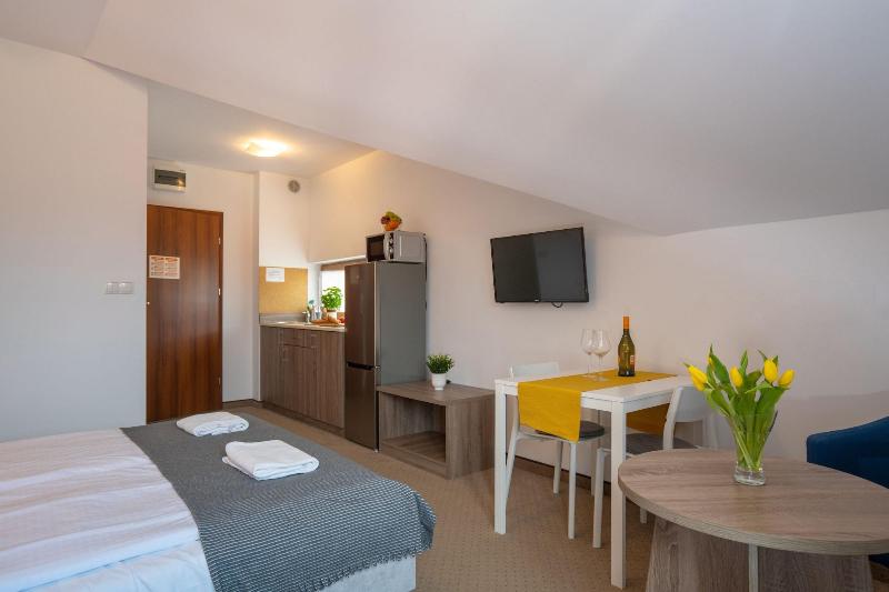 Rentplanet Apartamenty Okrzei image