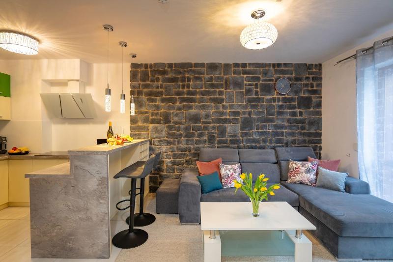Rentplanet Apartamenty Okrzei image