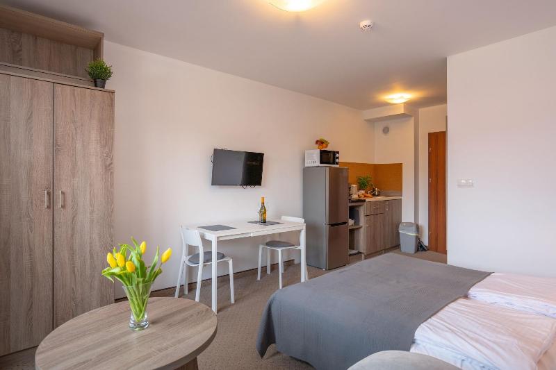 Rentplanet Apartamenty Okrzei image