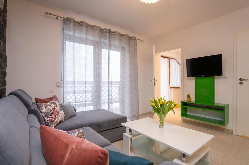 Rentplanet Apartamenty Okrzei image