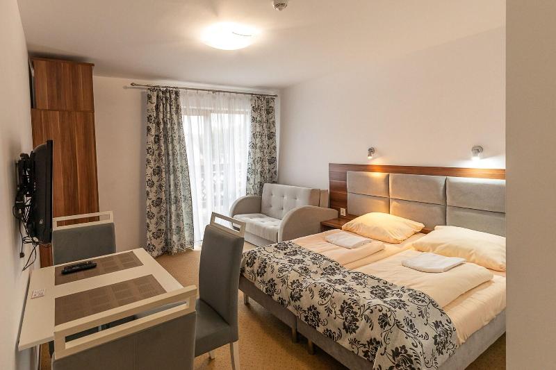 Rentplanet Apartamenty Okrzei image