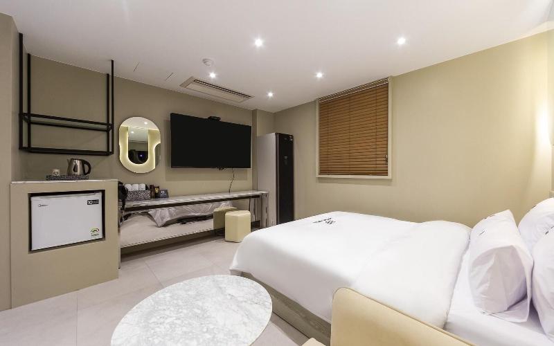 Gwangyang Neul Drive In Hotel image