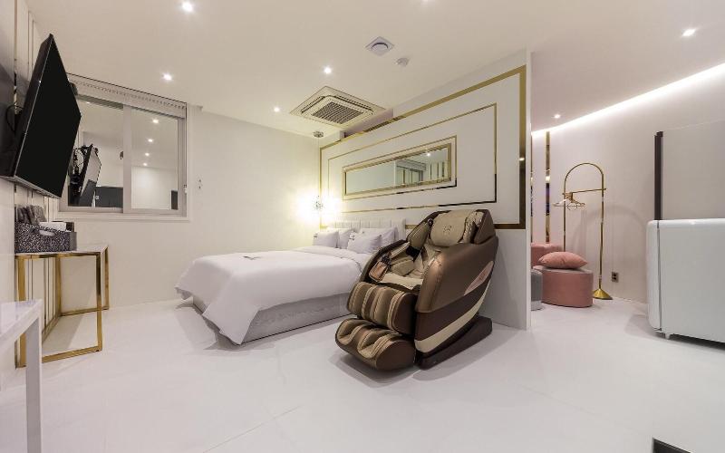 Gwangyang Neul Drive In Hotel image