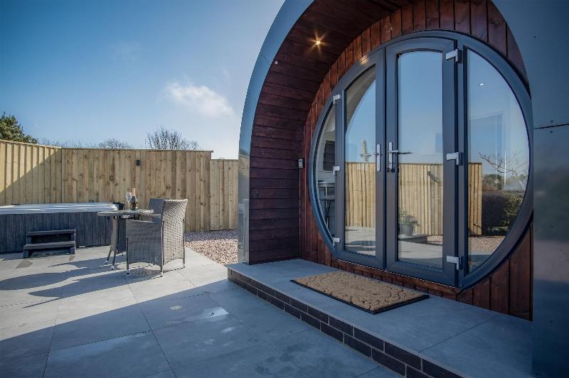 Bracken Burrows 1 Bed Pod New Hedges image