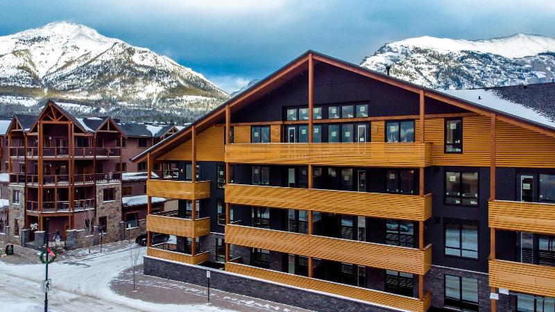 Tamarack Lodge By Spring Creek Vacations image