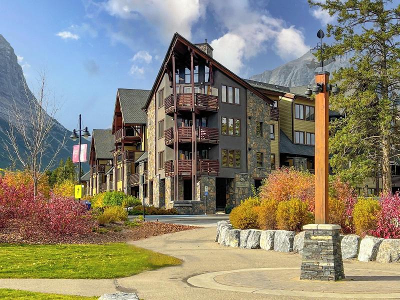 Tamarack Lodge By Spring Creek Vacations image