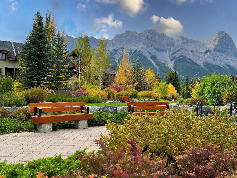 Tamarack Lodge By Spring Creek Vacations image