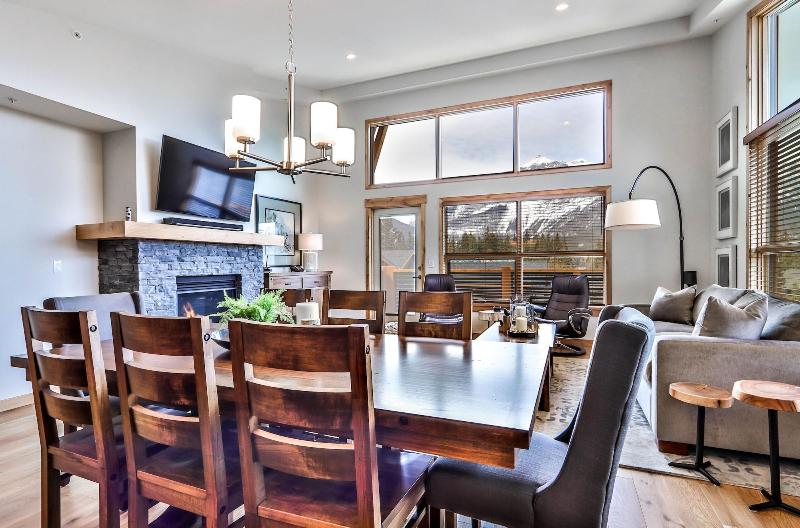 Tamarack Lodge By Spring Creek Vacations image