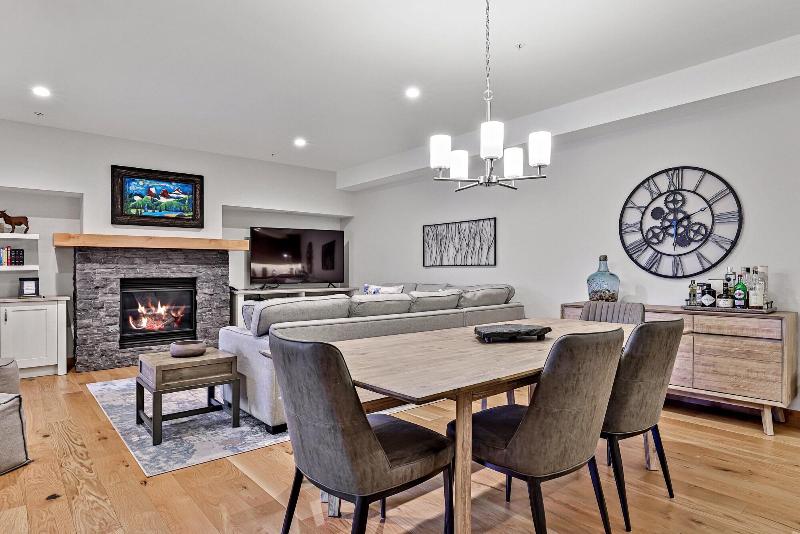 Tamarack Lodge By Spring Creek Vacations image