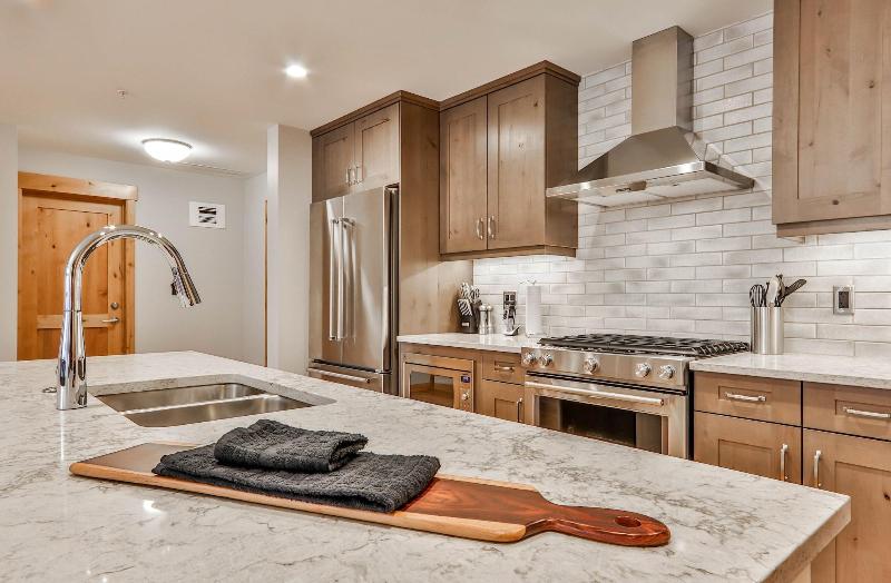 Tamarack Lodge By Spring Creek Vacations image