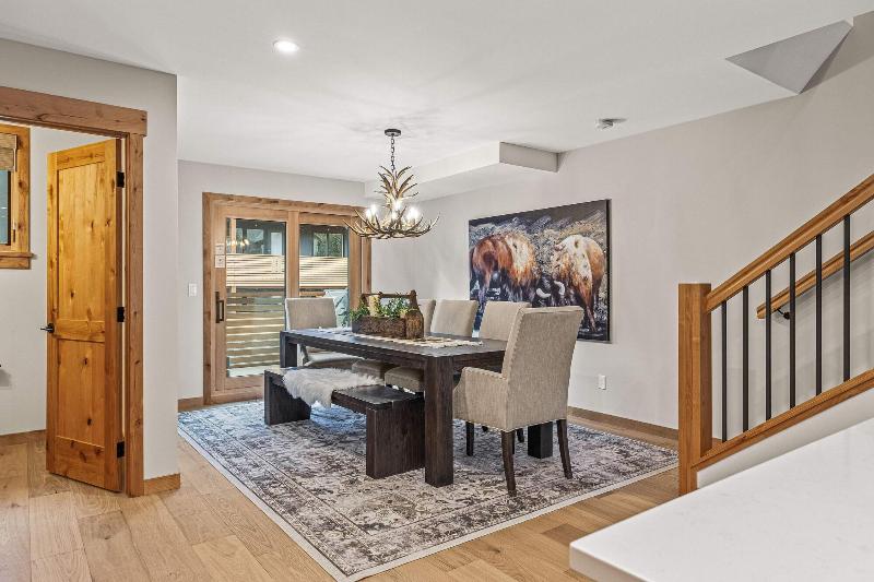 Tamarack Lodge By Spring Creek Vacations image