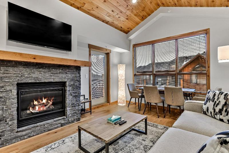 Tamarack Lodge By Spring Creek Vacations image