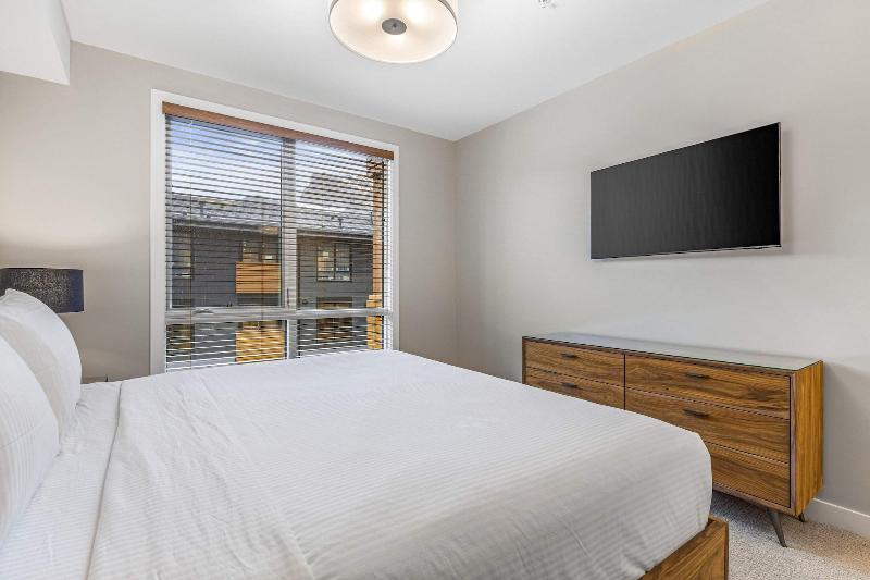 Tamarack Lodge By Spring Creek Vacations image
