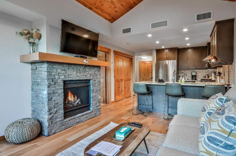 Tamarack Lodge By Spring Creek Vacations image