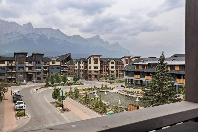 Tamarack Lodge By Spring Creek Vacations image